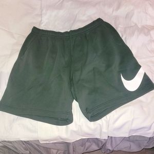 Nike shorts Green xxl